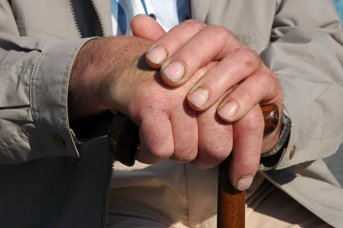 Framed Print : Hands of an Old Man Print Framed Print : Hands of an Old Man Print