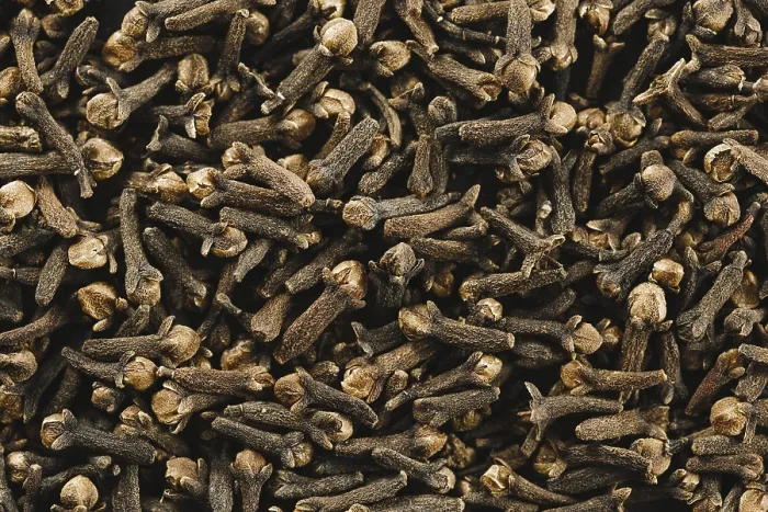 Framed Print : Heap Cloves Print by imageBROKER Framed Print : Heap Cloves Print by imageBROKER