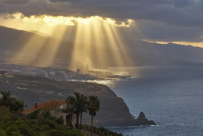 Framed Print : Impressive Sun Through Cloud Rays Print, Tenerife Coast Framed Print : Impressive Sun Through Cloud Rays Print, Tenerife Coast