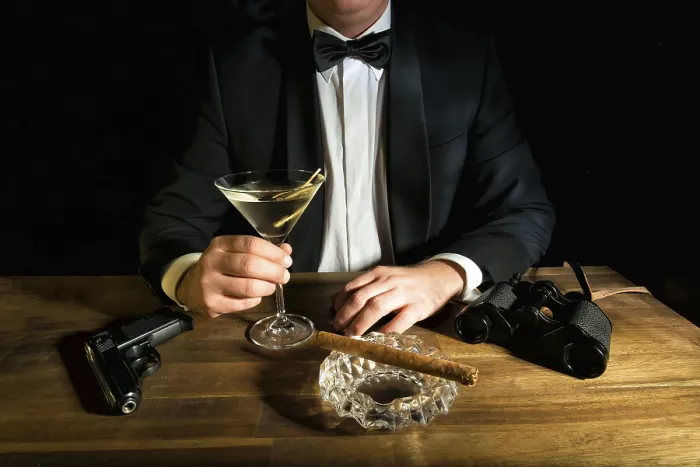 Framed Print : James Bond Print from imageBROKER