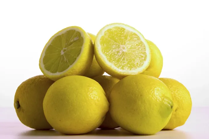 Framed Print : Lemons Print by ImageBROKER Framed Print : Lemons Print by ImageBROKER