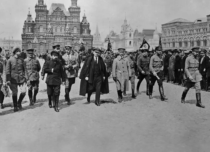 Framed Print : Print of Lenin and Bolshevik Functionaries on Red Square, Moscow, 25 May 1919 Framed Print : Print of Lenin and Bolshevik Functionaries on Red Square, Moscow, 25 May 1919