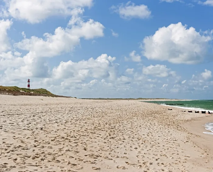 Framed Print : Ellenbogen Lighthouse Print, Sylt Island, North Sea Framed Print : Ellenbogen Lighthouse Print, Sylt Island, North Sea