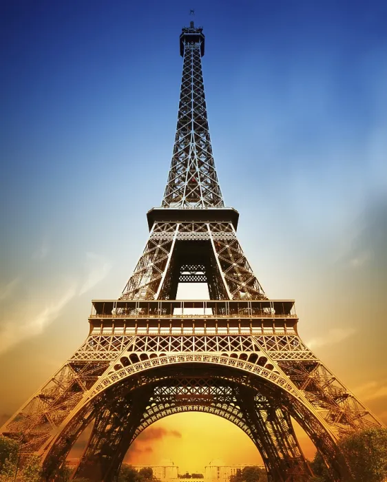 Framed Print : The Majestic Eiffel Tower Print Framed Print : The Majestic Eiffel Tower Print