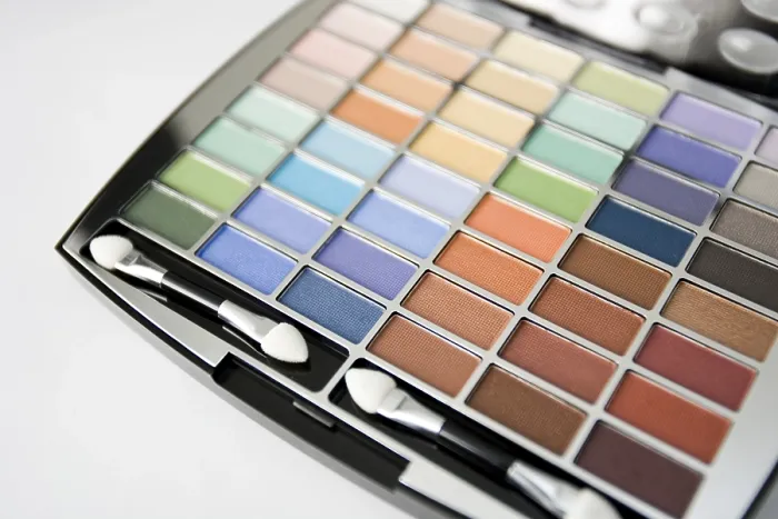 Framed Print : Make-up Palette Print Framed Print : Make-up Palette Print