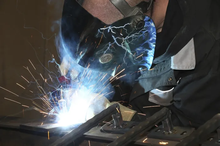Framed Print : Metalworker at Work Print: Welding in Workshop Framed Print : Metalworker at Work Print: Welding in Workshop