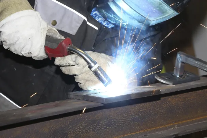 Framed Print : Metalworker at Work Print: Welding in Workshop Framed Print : Metalworker at Work Print: Welding in Workshop