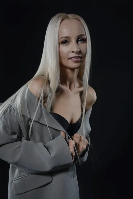Framed Print : Confident Model Print Against Dark Background Framed Print : Confident Model Print Against Dark Background