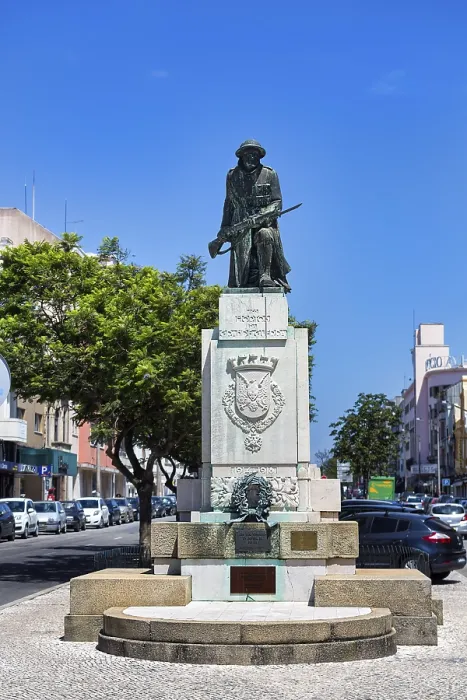 Framed Print : Monument to the Dead of the First World War Print, Aveiro, Portugal