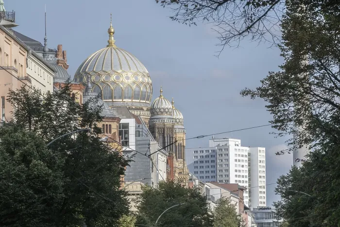 Framed Print : New Synagogue Berlin Print, Germany Framed Print : New Synagogue Berlin Print, Germany