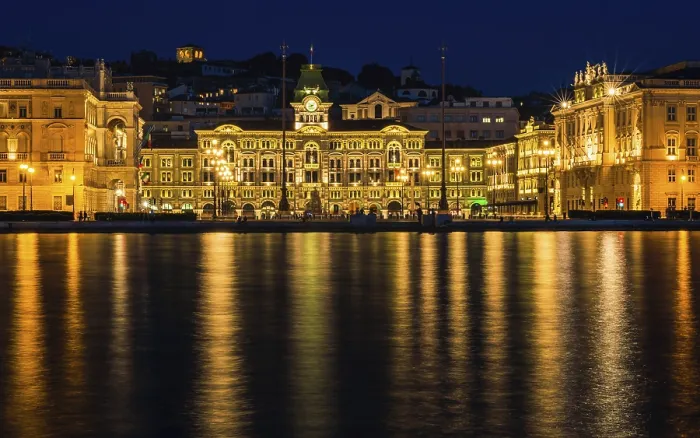 Framed Print : Nightscape of Unity Of Italy Square Print, Trieste, Italy Framed Print : Nightscape of Unity Of Italy Square Print, Trieste, Italy