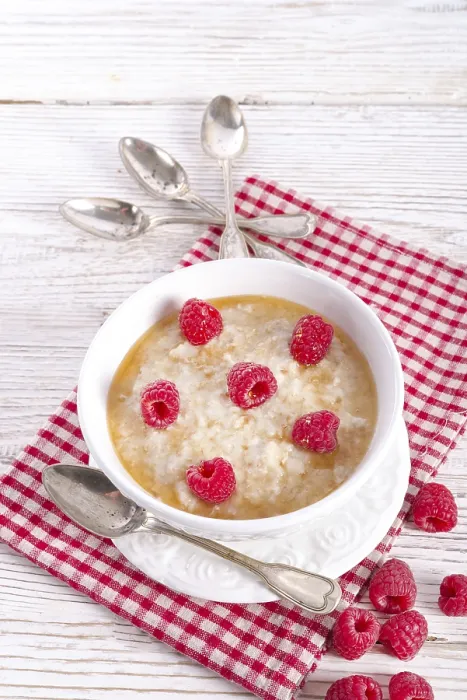 Framed Print : Oatmeal with Fresh Raspberry Print