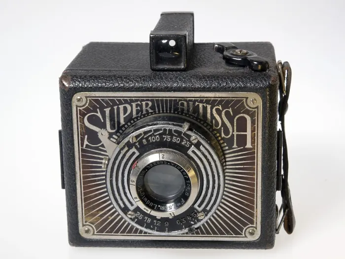 Framed Print : Vintage Camera Print - Altissa Framed Print : Vintage Camera Print - Altissa