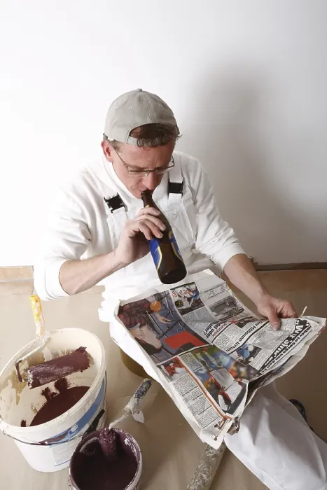 Framed Print : Painter Taking a Break Print by imageBROKER Framed Print : Painter Taking a Break Print by imageBROKER