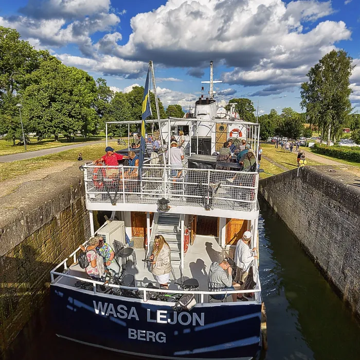 Framed Print : Print of Wasa Lejon in Bergs Slussar Lock, Sweden Framed Print : Print of Wasa Lejon in Bergs Slussar Lock, Sweden