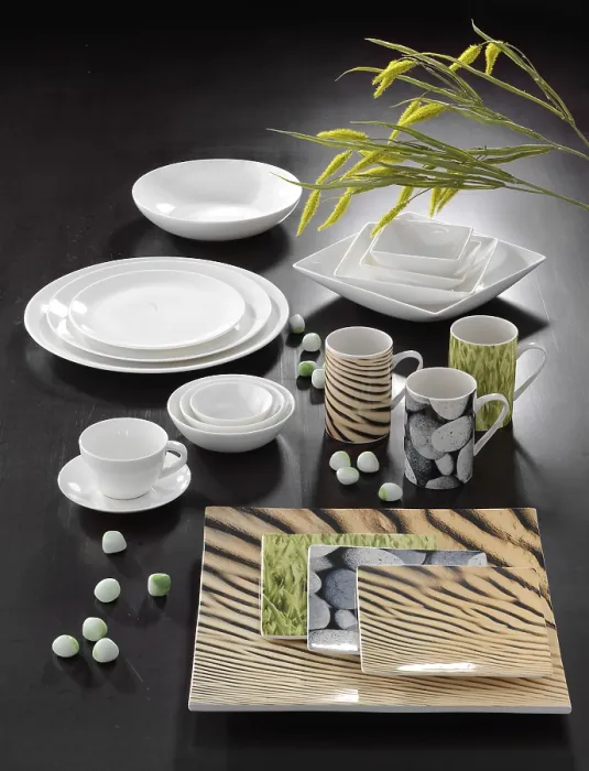 Framed Print : Fine China Print: Plates, Cups & Table Decoration Framed Print : Fine China Print: Plates, Cups & Table Decoration
