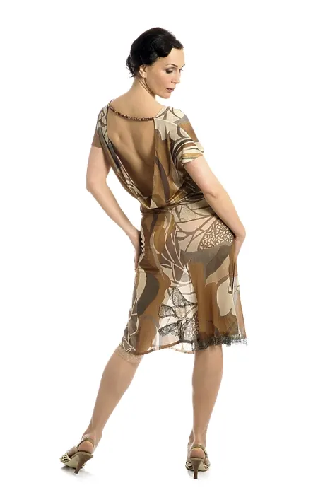 Framed Print : Pretty Model Print - Studio Isolation