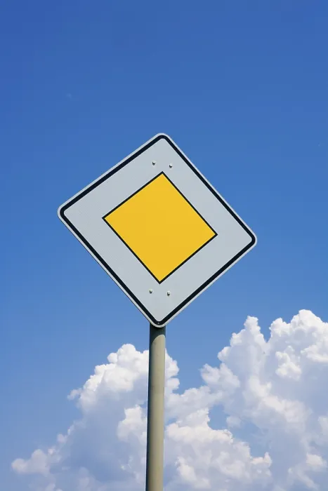Framed Print : Priority Road Sign Print - ImageBROKER Framed Print : Priority Road Sign Print - ImageBROKER