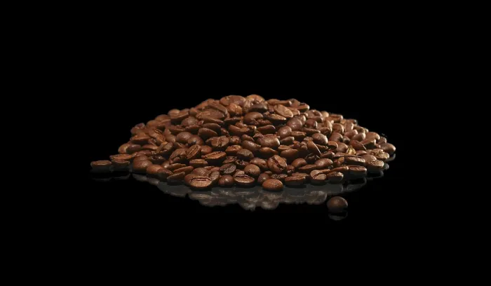 Framed Print : Roasted Coffee Beans Print on Dark Glossy Surface Framed Print : Roasted Coffee Beans Print on Dark Glossy Surface