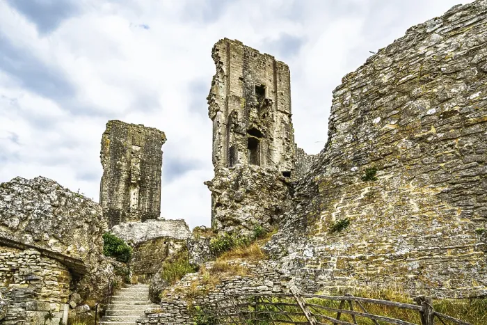 Framed Print : Ruins of Corfe Castle, Wareham Print, Dorset, England Framed Print : Ruins of Corfe Castle, Wareham Print, Dorset, England