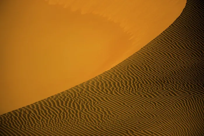 Framed Print : Sand Dune Patterns Print, Rub' al Khali, UAE Framed Print : Sand Dune Patterns Print, Rub' al Khali, UAE