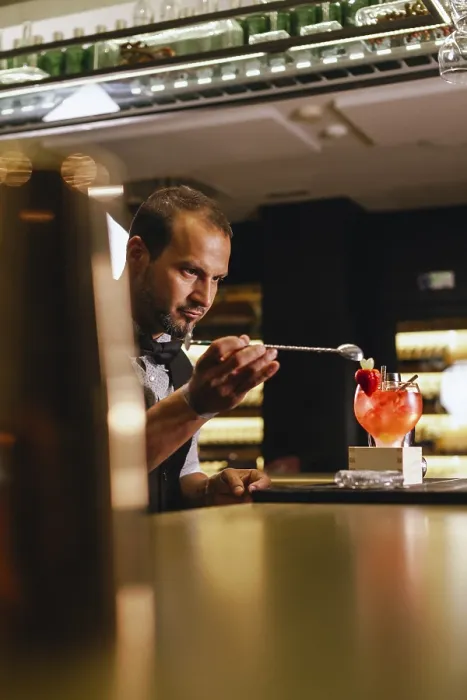 Framed Print : Modern Bartending Print: Cocktail Creation in Focus Framed Print : Modern Bartending Print: Cocktail Creation in Focus