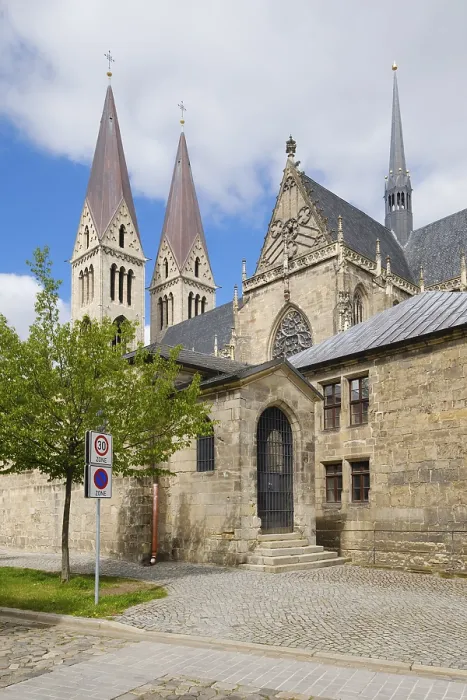 Framed Print : St Stephanus and Sixtus Cathedral Print, Halberstadt Germany