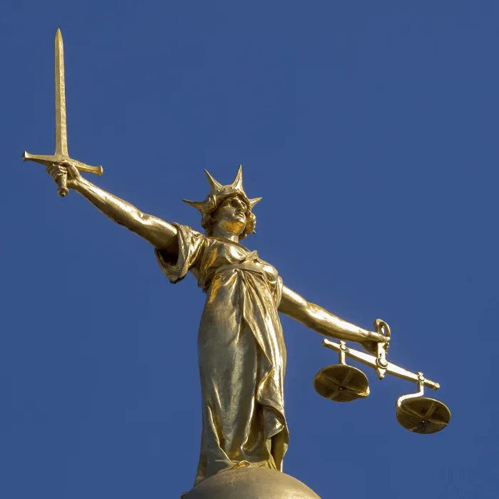 Framed Print : Statue of Justitia Print at Old Bailey, London Framed Print : Statue of Justitia Print at Old Bailey, London