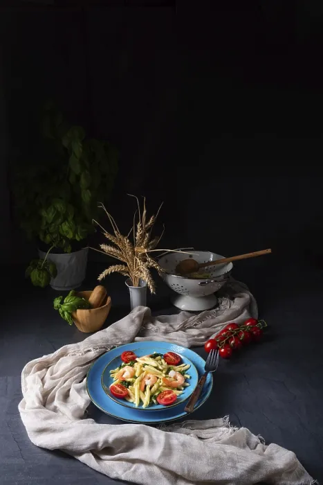 Framed Print : Strozzapreti Pasta with Spinach and Prawns Print Framed Print : Strozzapreti Pasta with Spinach and Prawns Print