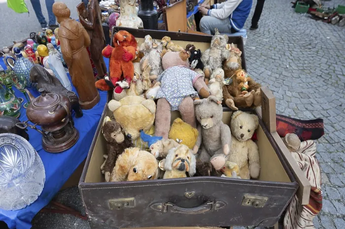 Framed Print : A Suitcase Full of Nostalgic Teddy Bears Print Framed Print : A Suitcase Full of Nostalgic Teddy Bears Print