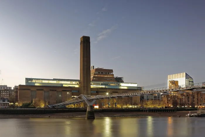 Framed Print : Tate Gallery and Modern Millennium Bridge Print, London Framed Print : Tate Gallery and Modern Millennium Bridge Print, London