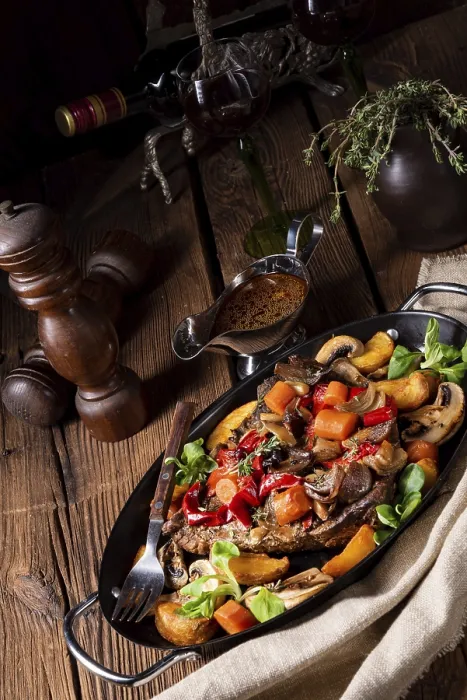 Framed Print : Tender Beef Print with Mixed Vegetables Framed Print : Tender Beef Print with Mixed Vegetables