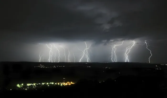 Framed Print : Thunderstorm Print by ImageBROKER Framed Print : Thunderstorm Print by ImageBROKER