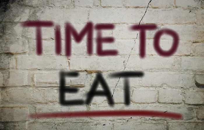 Framed Print : Time To Eat Print Framed Print : Time To Eat Print