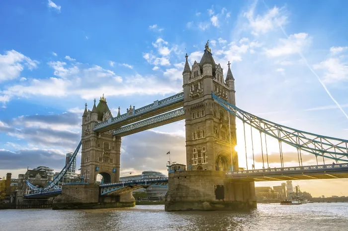 Framed Print : Tower Bridge Print at Sunset, London Framed Print : Tower Bridge Print at Sunset, London