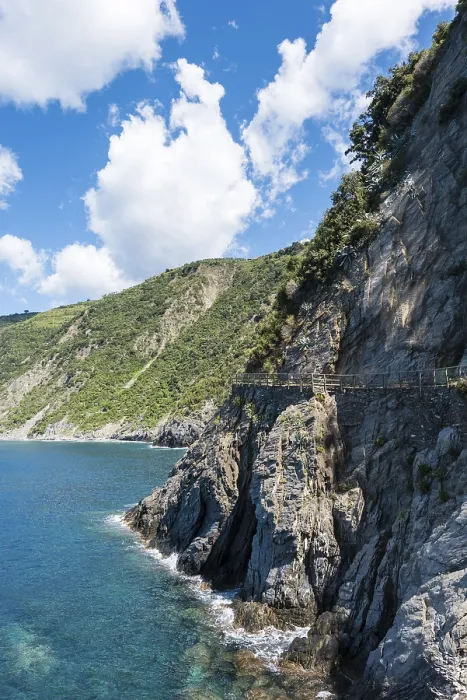 Framed Print : Via dell'Amore Cliffside Print, Cinque Terre, Italy Framed Print : Via dell'Amore Cliffside Print, Cinque Terre, Italy