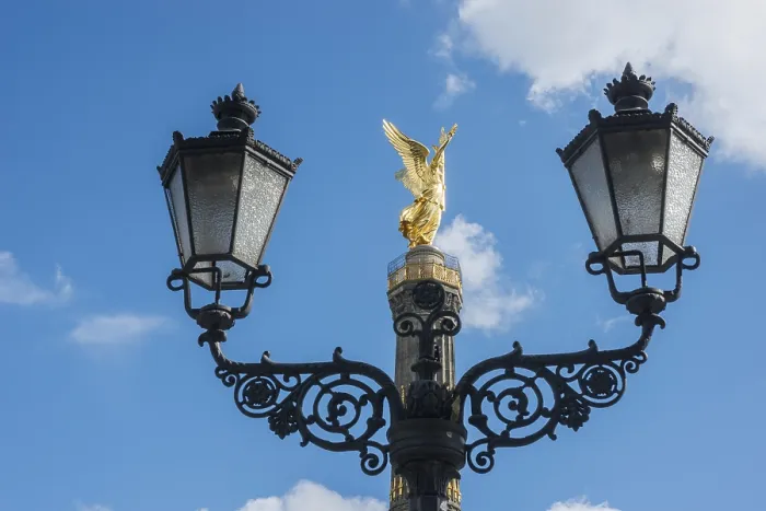 Framed Print : Victory Column Print in Berlin's GroBer Tiergarten Framed Print : Victory Column Print in Berlin's GroBer Tiergarten