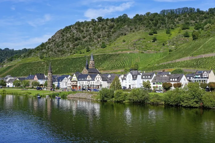 Framed Print : View over Cochem and the Moselle River Print, Germany Framed Print : View over Cochem and the Moselle River Print, Germany