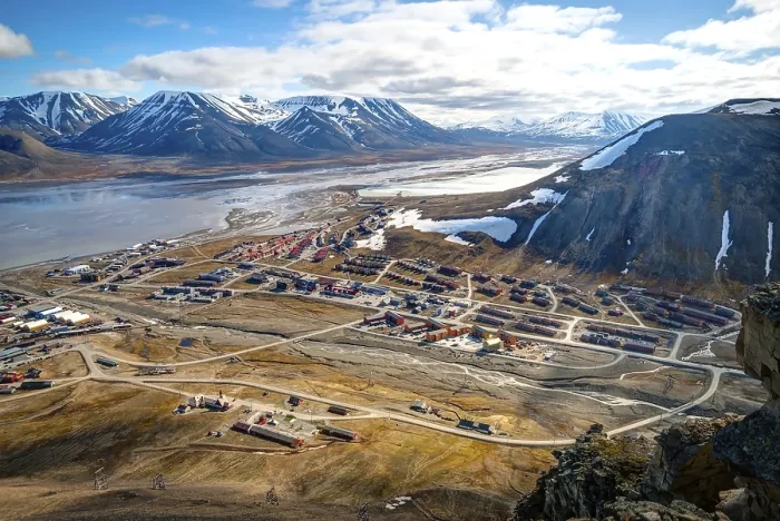 Framed Print : View over Longyearbyen Print from Svalbard, Norway Framed Print : View over Longyearbyen Print from Svalbard, Norway