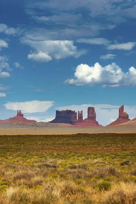 Framed Print : View of Monument Valley, cloudy sky Print, Utah, USA Framed Print : View of Monument Valley, cloudy sky Print, Utah, USA