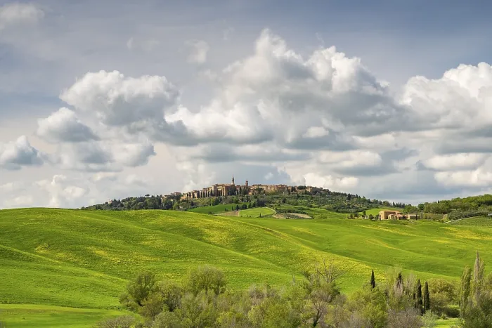 Framed Print : View of Pienza and fields, Val d'Orcia Print, Tuscany, Italy Framed Print : View of Pienza and fields, Val d'Orcia Print, Tuscany, Italy