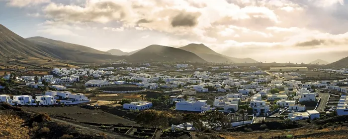 Framed Print : La Geria Landscape Print, Lanzarote, Canary Islands Framed Print : La Geria Landscape Print, Lanzarote, Canary Islands