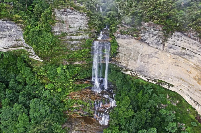 Framed Print : Blue Mountains Waterfall Print, New South Wales, Australia Framed Print : Blue Mountains Waterfall Print, New South Wales, Australia