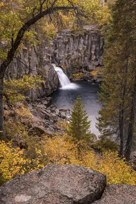 Framed Print : McCloud Falls Upper Fall Waterfall Print, California, USA Framed Print : McCloud Falls Upper Fall Waterfall Print, California, USA