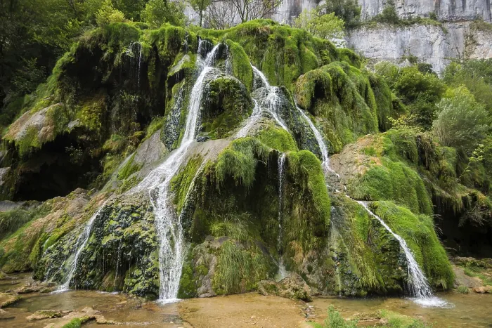 Framed Print : Waterfall and moss-covered rocks print, Baume-les-Messieurs France Framed Print : Waterfall and moss-covered rocks print, Baume-les-Messieurs France