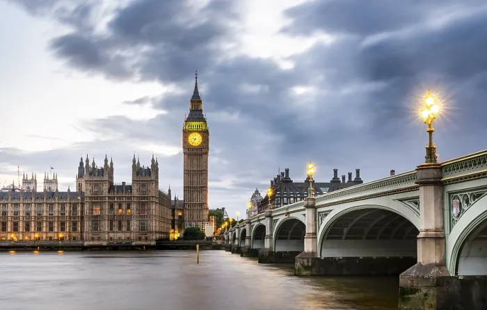 Framed Print : Westminster Bridge Print at Dusk, London Framed Print : Westminster Bridge Print at Dusk, London
