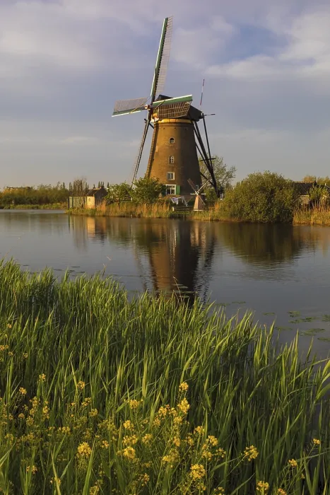 Framed Print : Kinderdijk Windmill Print, Netherlands Framed Print : Kinderdijk Windmill Print, Netherlands