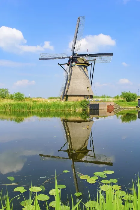 Framed Print : The Windmills and Reflection in Kinderdijk Print Framed Print : The Windmills and Reflection in Kinderdijk Print