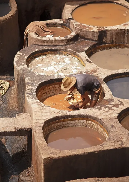 Framed Print : Workers Dyeing Leather Print, Fez, Morocco Framed Print : Workers Dyeing Leather Print, Fez, Morocco