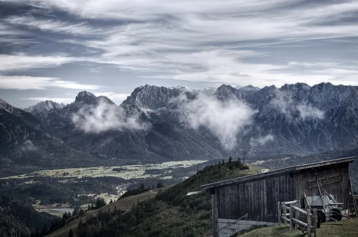 Framed Print : Zugspitzmassiv Print: Panoramic View of the Alps Framed Print : Zugspitzmassiv Print: Panoramic View of the Alps